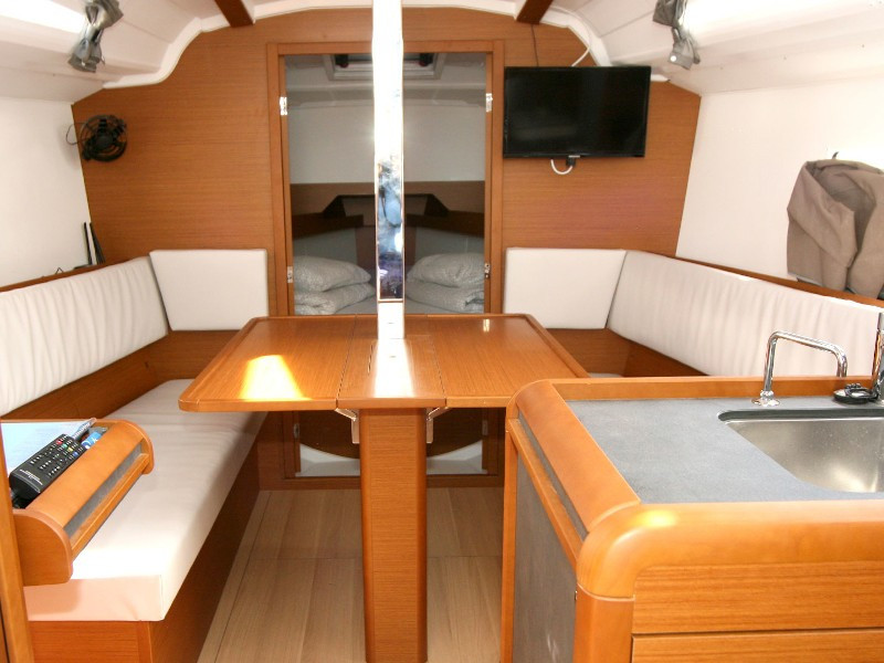 Yacht JEANNEAU - Sun Odyssey 349 "Antonija"