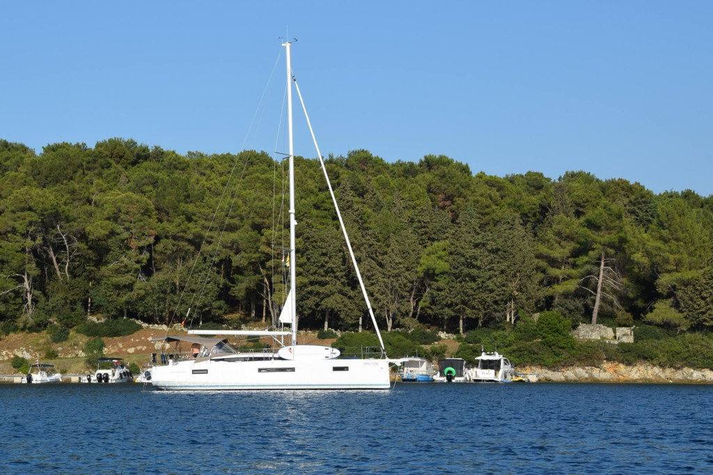 Yacht JEANNEAU - Sun Odyssey 410 "Lara"