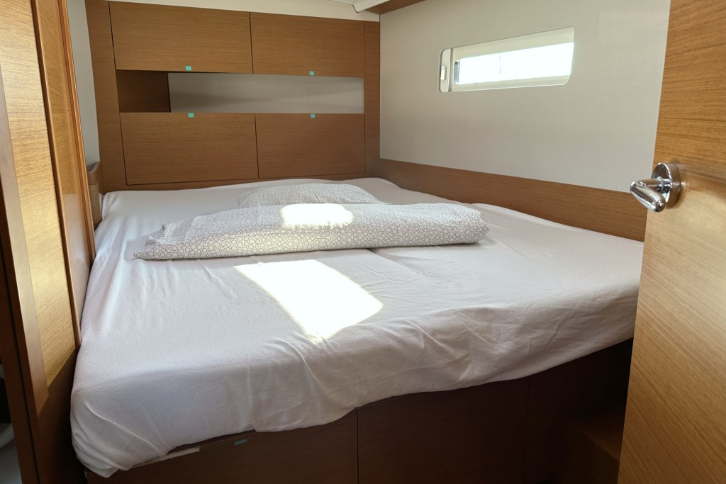 Yacht JEANNEAU - Sun Odyssey 410 "Lara"