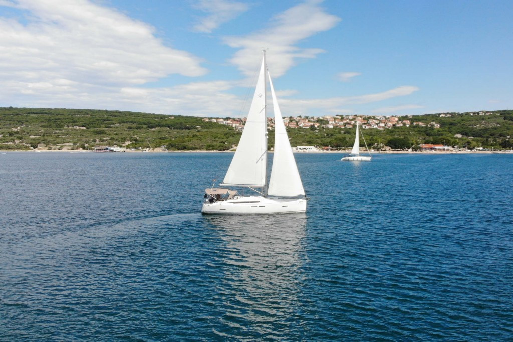 Yacht JEANNEAU - Sun Odyssey 419 "Happy Welcome"
