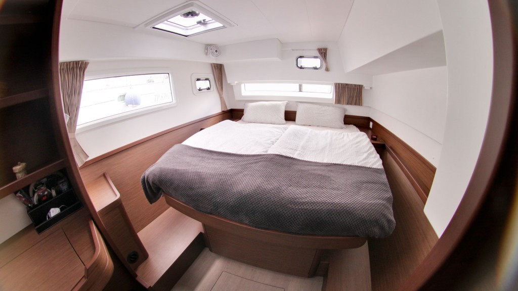 Yacht LAGOON - 42 "Titus"