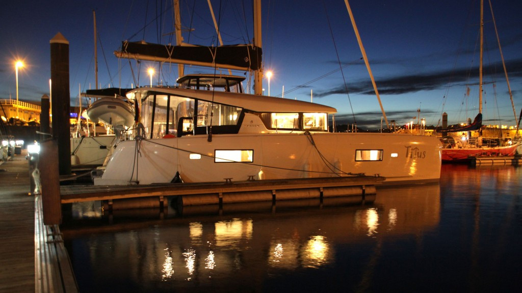 Yacht LAGOON - 42 "Titus"
