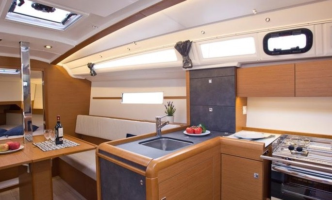 Yacht JEANNEAU - Sun Odyssey 349 "SheShe"