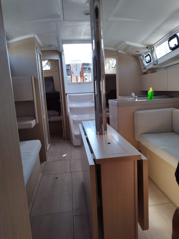 Yacht BENETEAU - Oceanis 38.1 "Lukas"