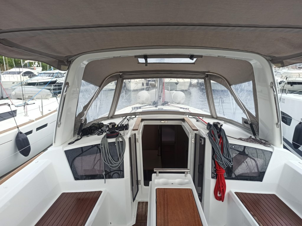 Yacht BENETEAU - Oceanis 38.1 "Tamara"