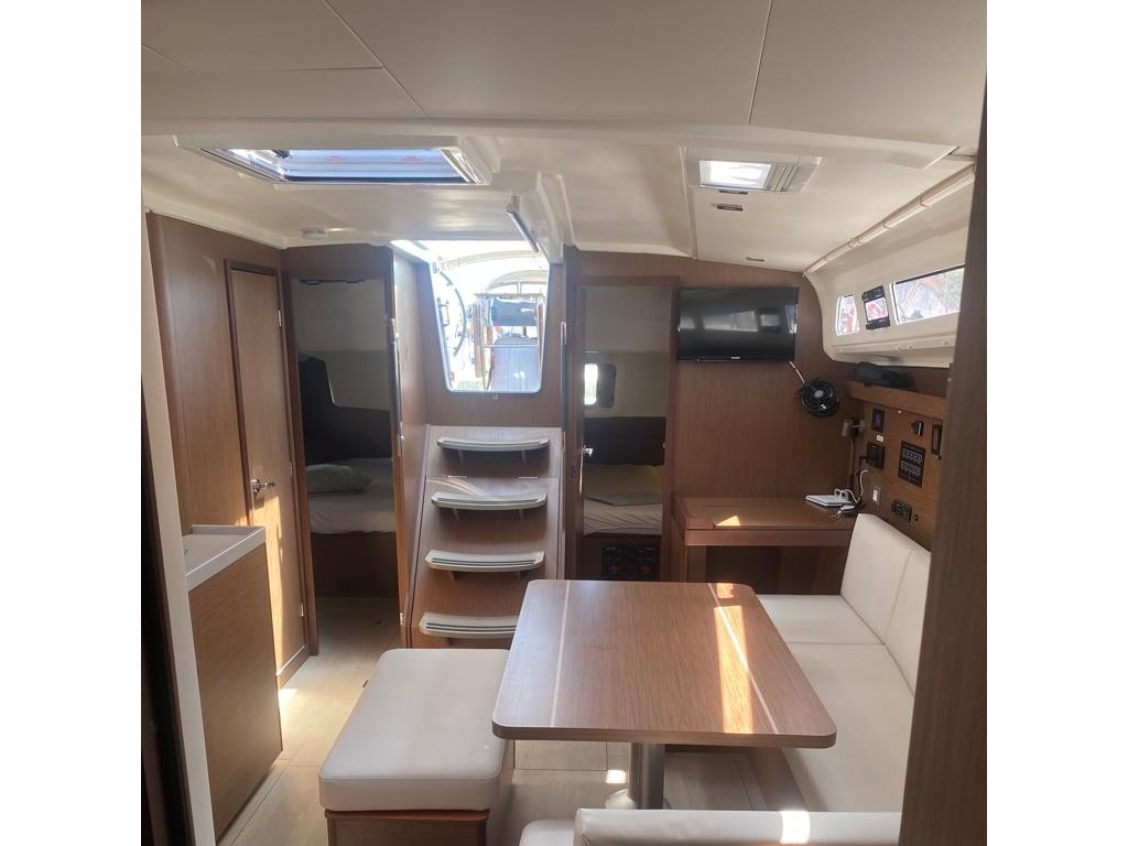 Yacht BENETEAU - Oceanis 40.1 "Kiki"