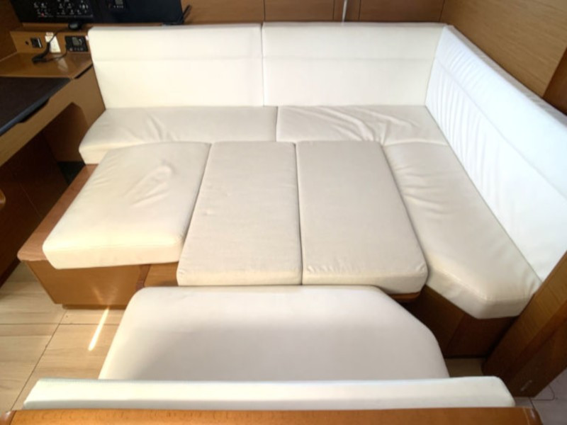 Yacht JEANNEAU - Sun Odyssey 519 "Elsa"