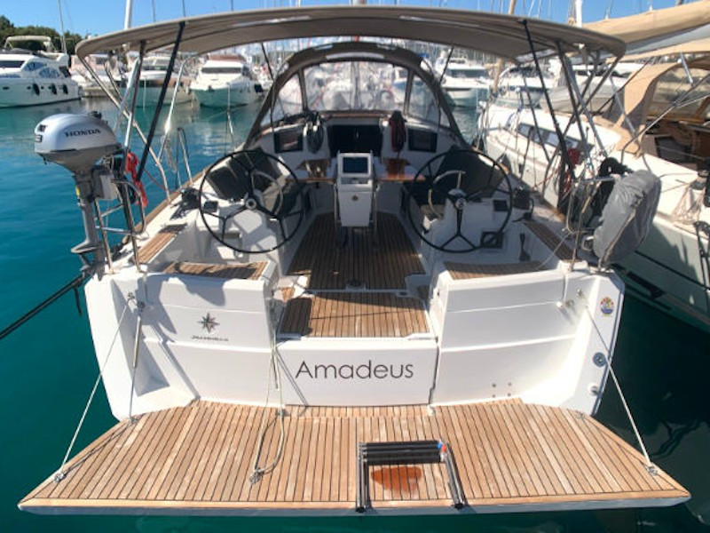 Yacht JEANNEAU - Sun Odyssey 389 "Amadeus"