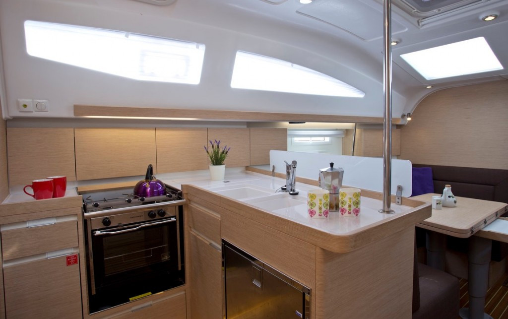 Yacht ELAN - Impression 40 "Laali"