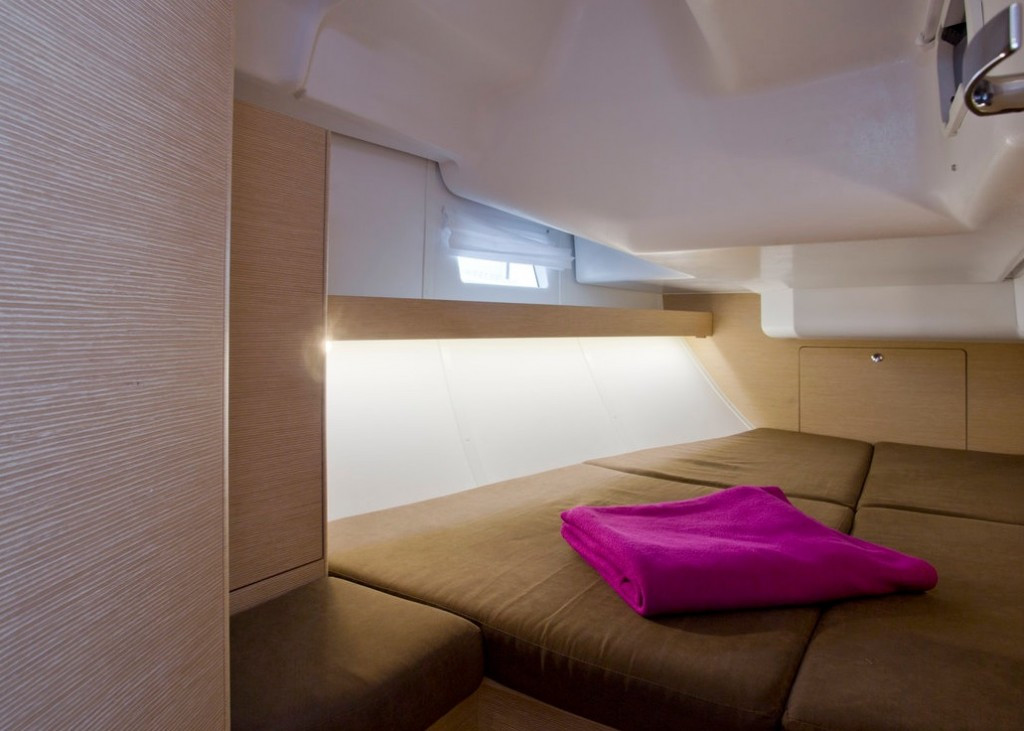 Yacht ELAN - Impression 40 "Laali"