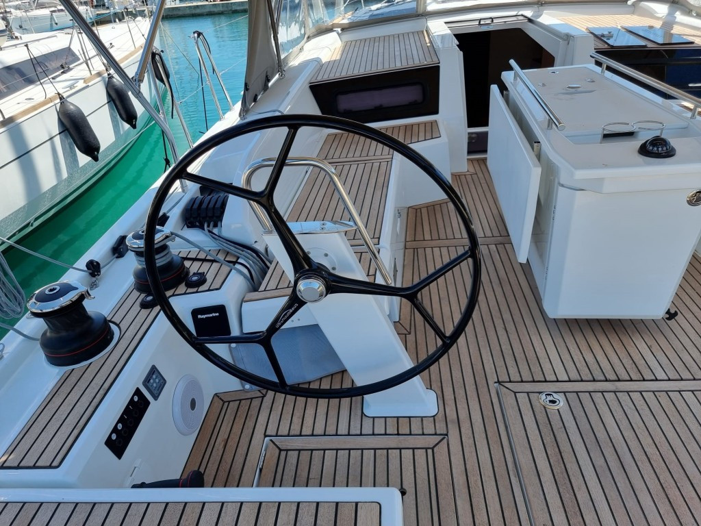 Yacht BENETEAU - Oceanis 46.1 "Noah"