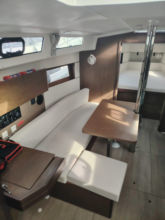 Yacht BENETEAU - Oceanis 38.1 "Diana"