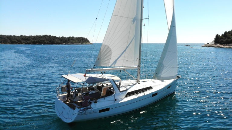 Yacht BENETEAU - Oceanis 41.1 "Pauline"