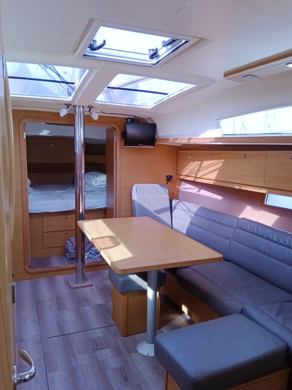 Yacht DUFOUR - 382 Grand Large "Henry"