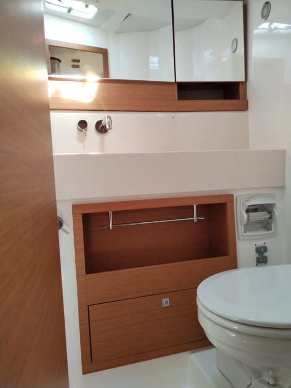 Yacht DUFOUR - 470 "Asterix"