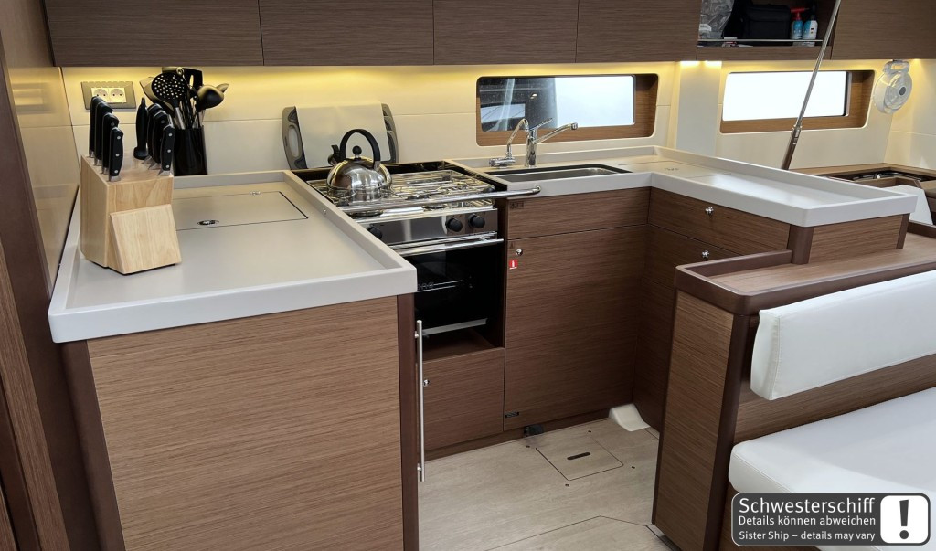 Yacht BENETEAU - Oceanis 51.1 "Dune"