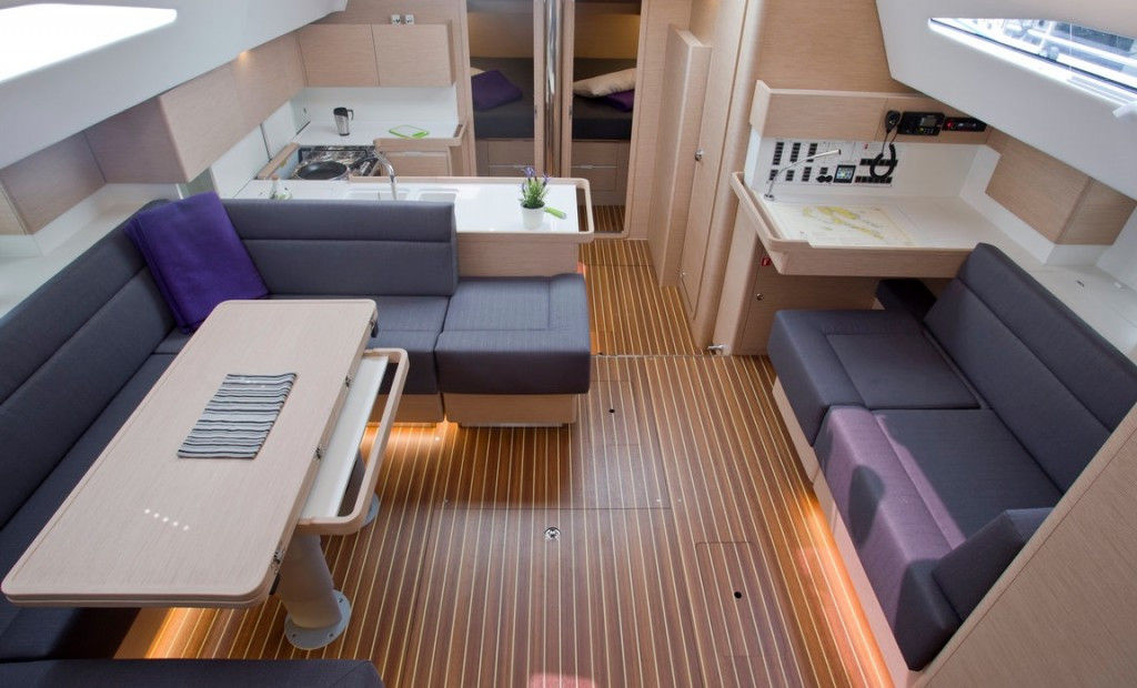 Yacht ELAN - Impression 50 "Vuschi"