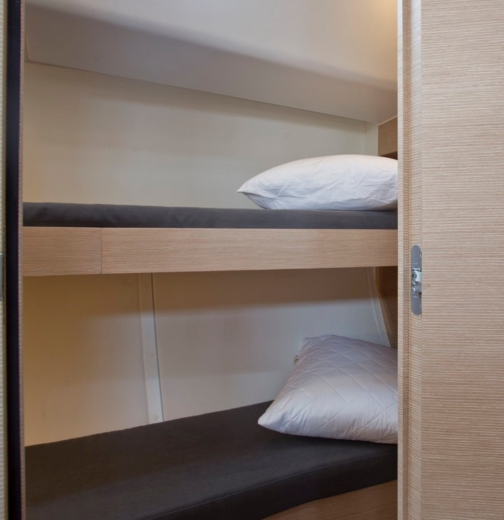 Yacht ELAN - Impression 50 "Vuschi"