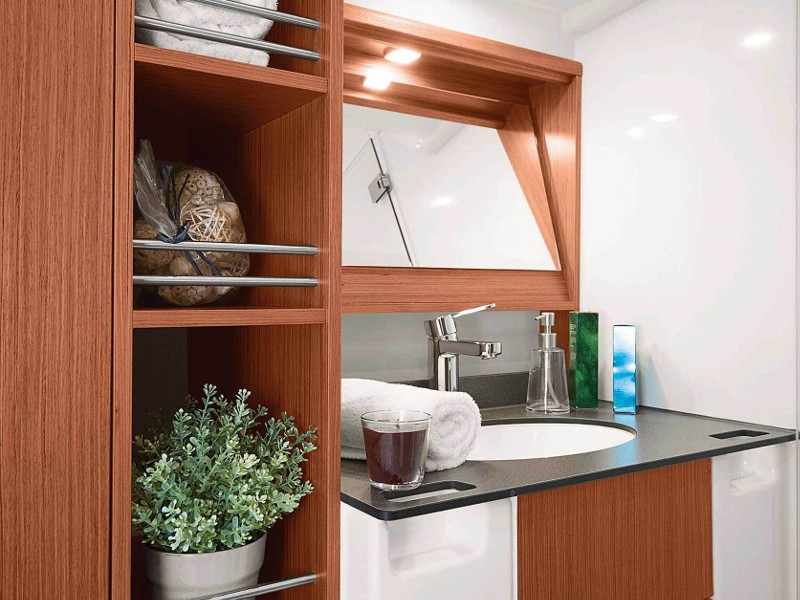 Yacht BAVARIA - Cruiser 51 "Jozefina"