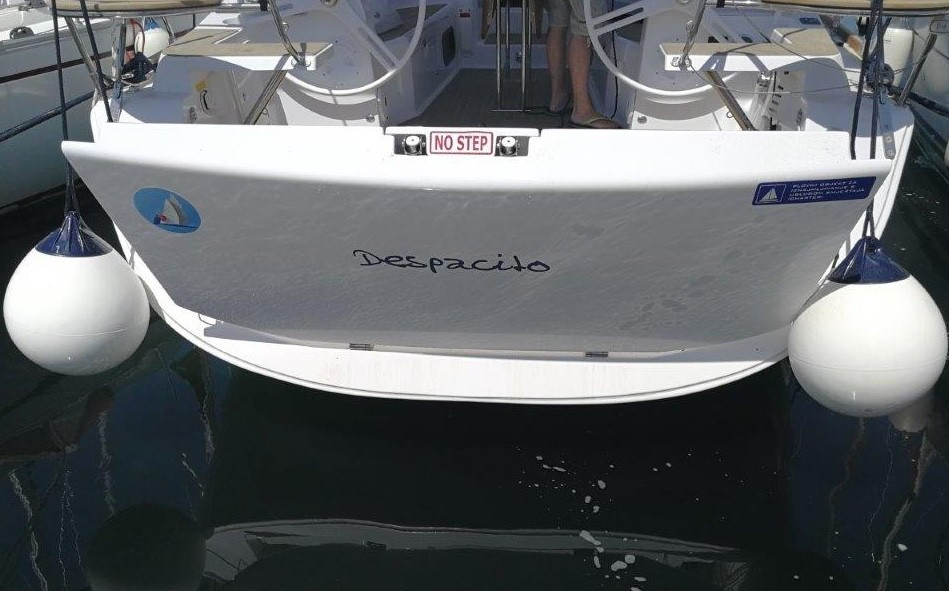 Yacht ELAN - Impression 40 "Despacito"