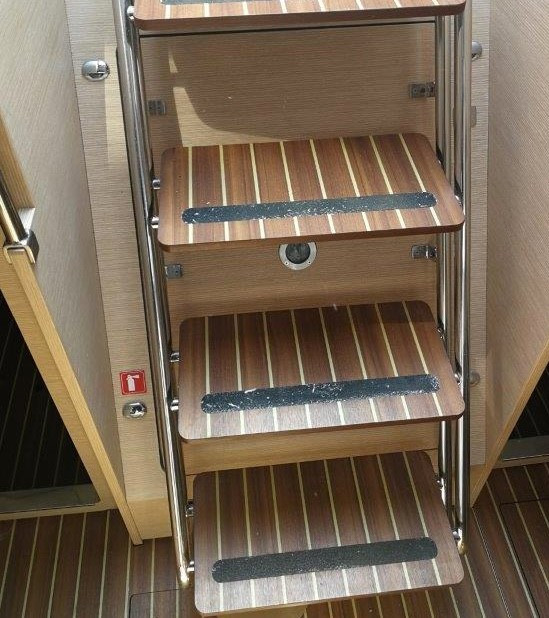 Yacht ELAN - Impression 40 "Despacito"