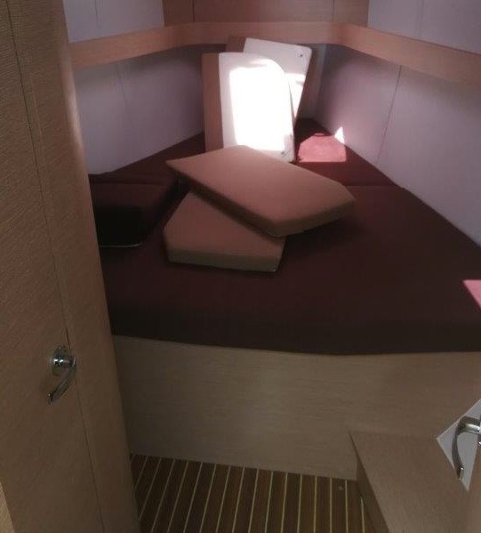 Yacht ELAN - Impression 40 "Despacito"