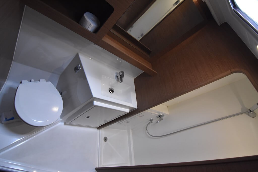 Yacht LAGOON - 42 "Lolina"