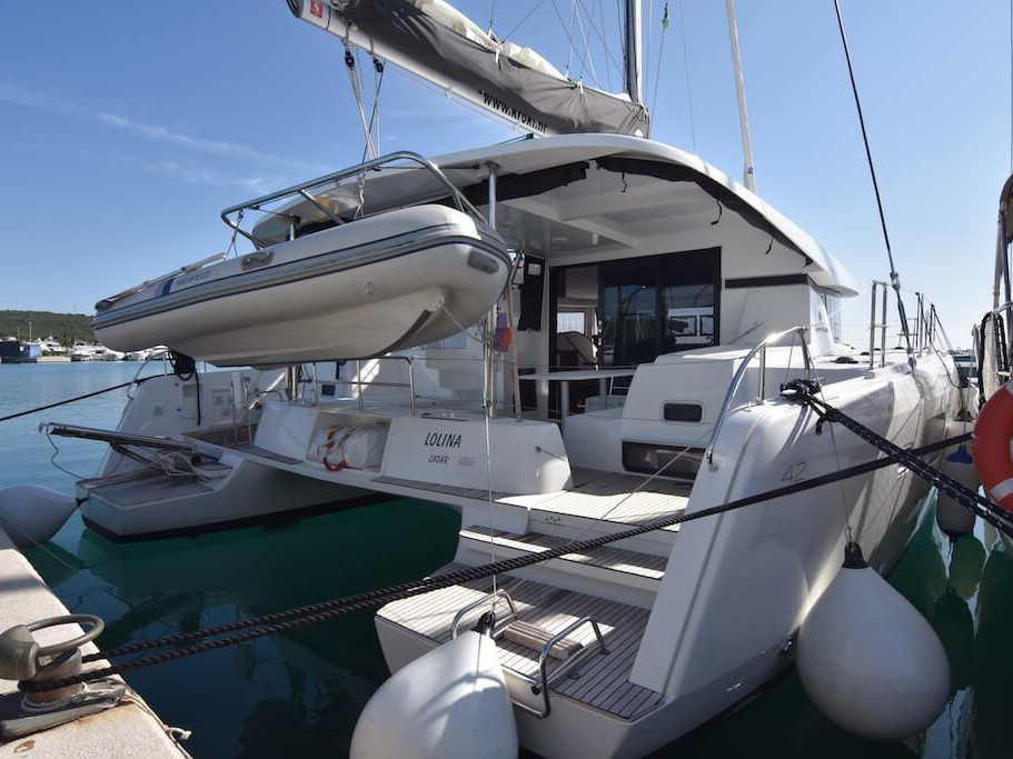Yacht LAGOON - 42 "Lolina"