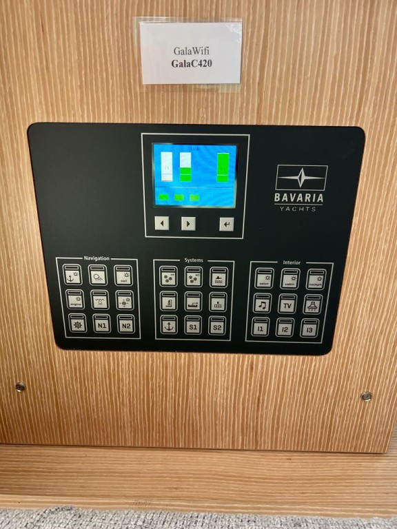 Yacht BAVARIA - C42 "Gala"