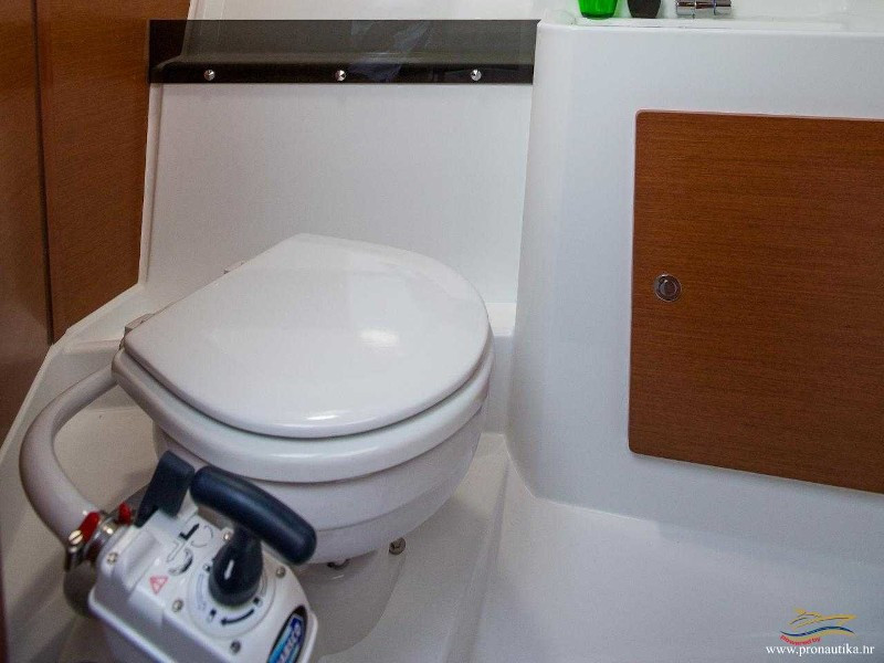 Yacht JEANNEAU - Merry Fisher 795 "Posejdon"