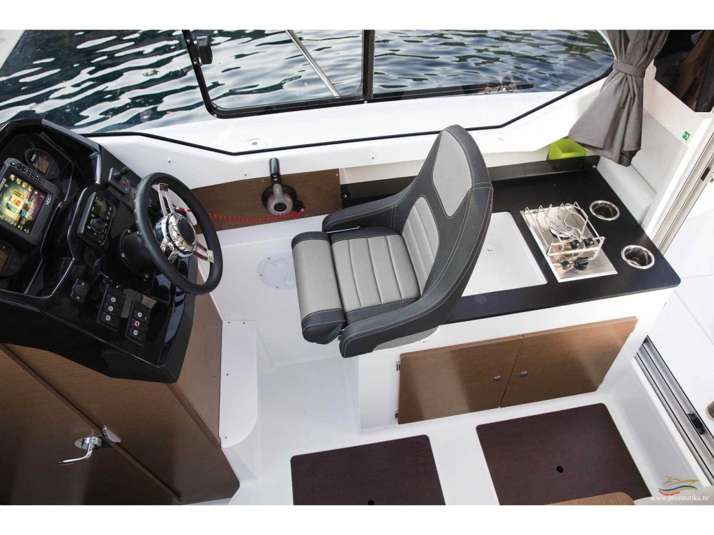 Yacht JEANNEAU - Merry Fisher 795 "Ares"