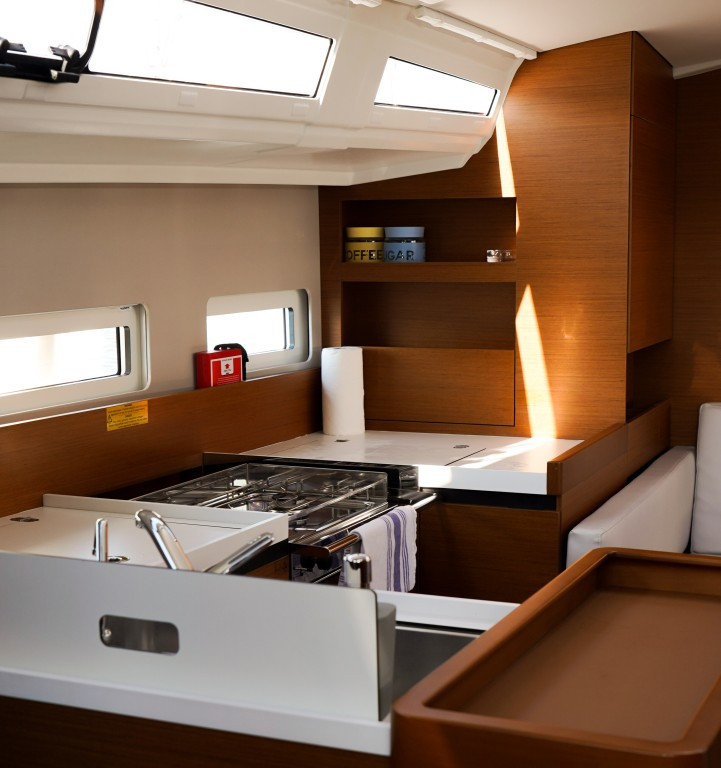 Yacht JEANNEAU - Sun Odyssey 410 "Evelyne"