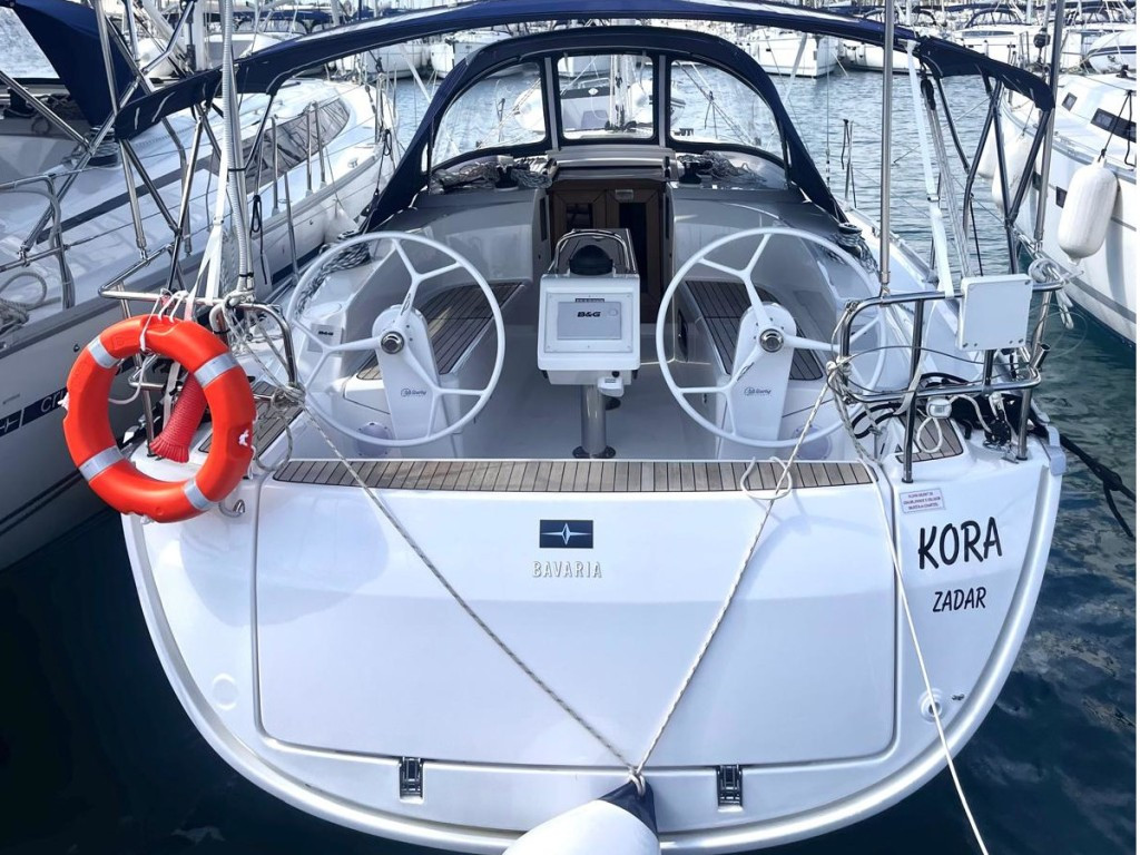 Yacht BAVARIA - Cruiser 34 "Kora"