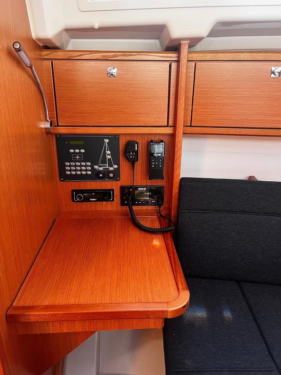 Yacht BAVARIA - Cruiser 34 "Kora"