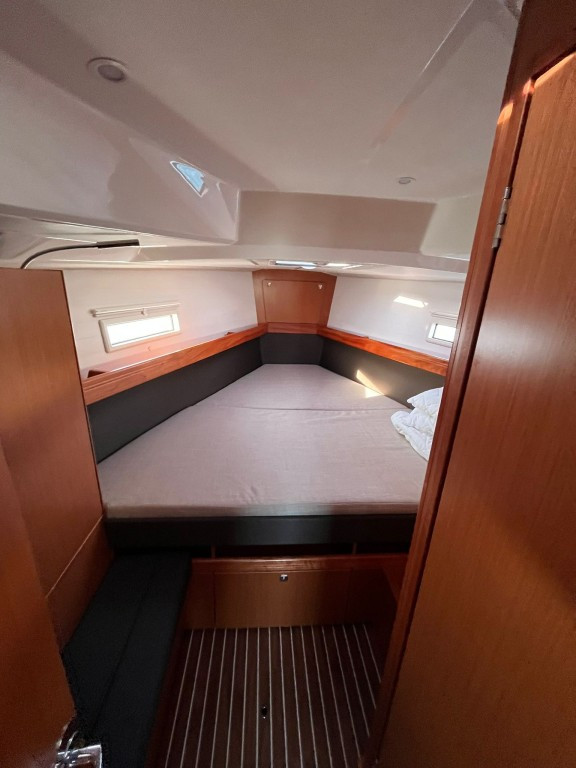 Yacht BAVARIA - Cruiser 41 "Tonka"