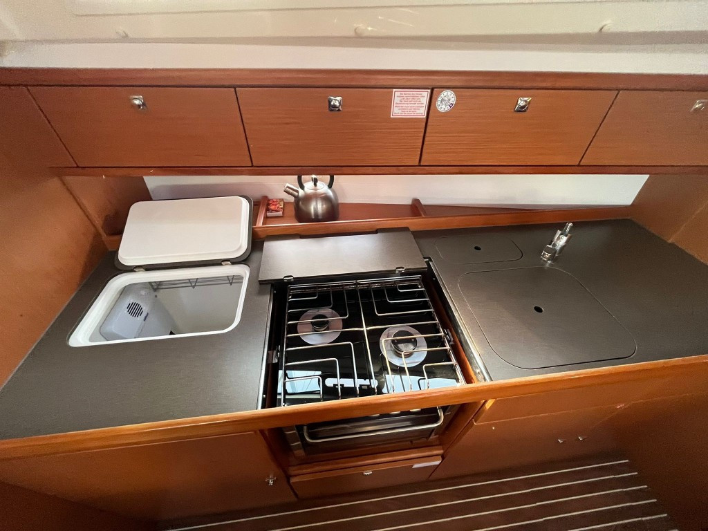 Yacht BAVARIA - Cruiser 41 "Tonka"