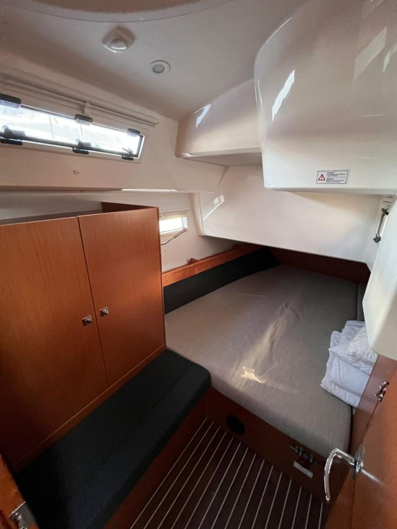 Yacht BAVARIA - Cruiser 41 "Tonka"