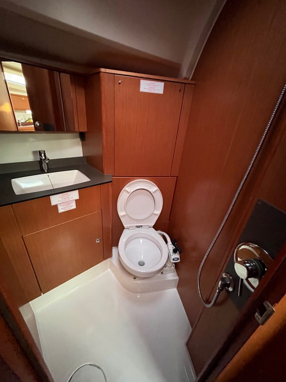 Yacht BAVARIA - Cruiser 41 "Vilma"