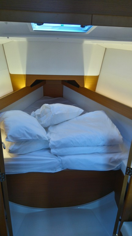 Yacht JEANNEAU - Sun Odyssey 349 "Mini"