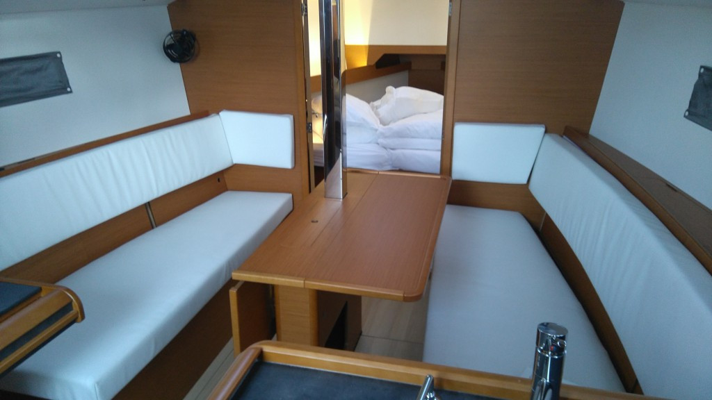 Yacht JEANNEAU - Sun Odyssey 349 "Mini"