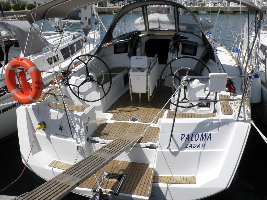 Yacht JEANNEAU - Sun Odyssey 379 "Paloma"