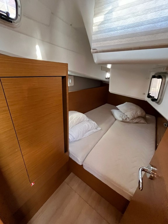 Yacht JEANNEAU - Sun Odyssey 410 "Polaris"