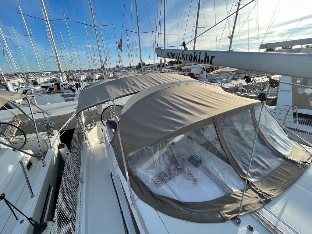 Yacht JEANNEAU - Sun Odyssey 440 "Petra"