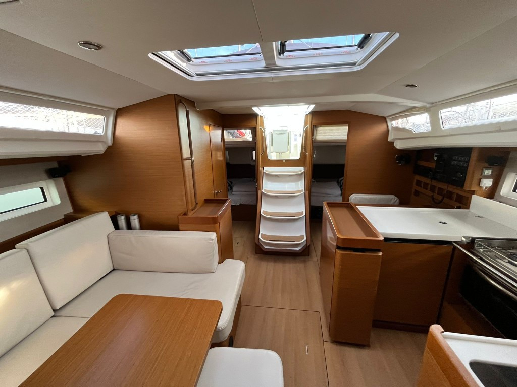 Yacht JEANNEAU - Sun Odyssey 440 "Petra"