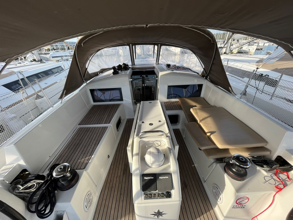 Yacht JEANNEAU - Sun Odyssey 440 "Petra"