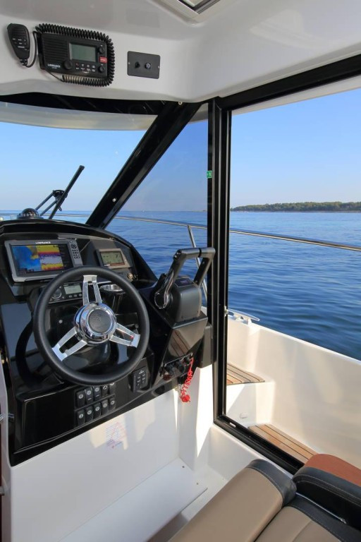 Yacht JEANNEAU - Merry Fisher 895 "Adriana"