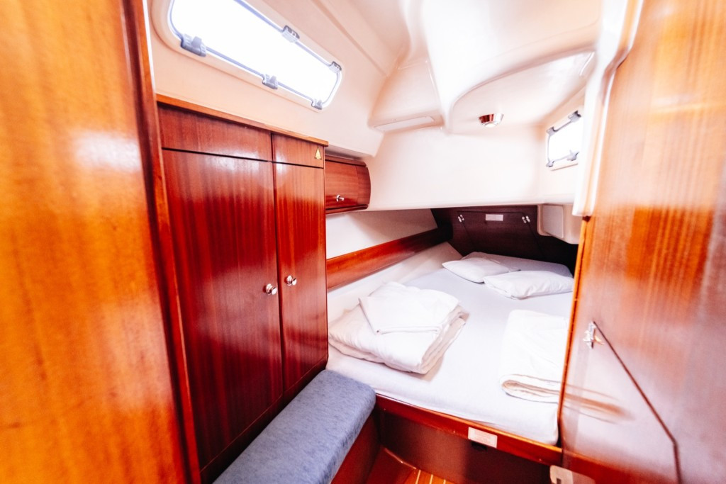 Yacht BAVARIA - 36 "Dolkar"