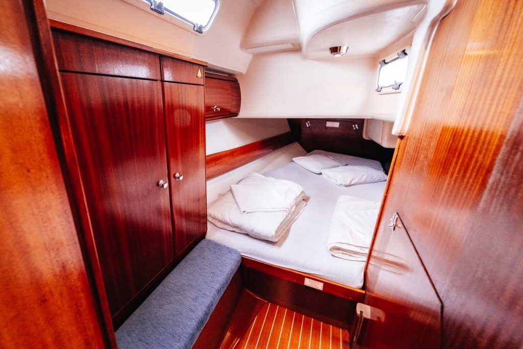 Yacht BAVARIA - 36 "Dolkar"