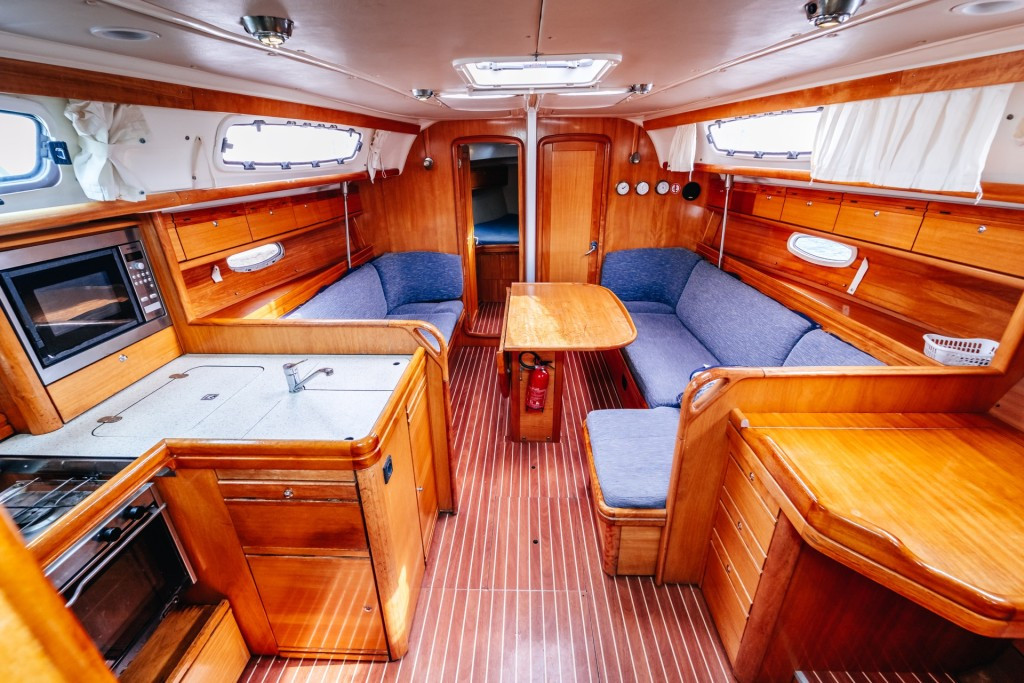 Yacht BAVARIA - 38 Cruiser "Marge"