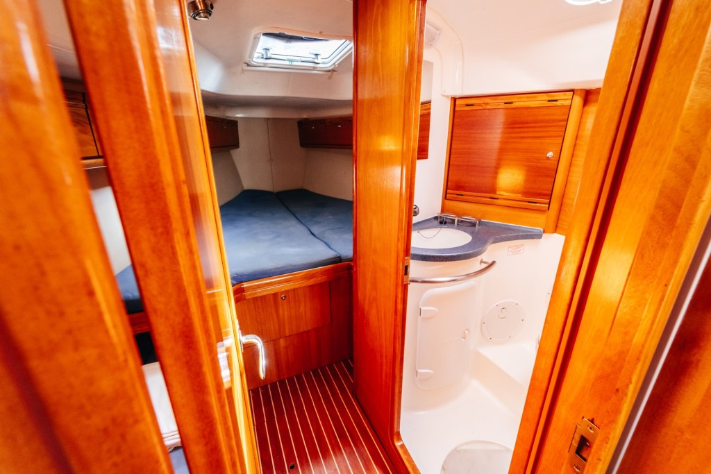 Yacht BAVARIA - 38 Cruiser "Marge"